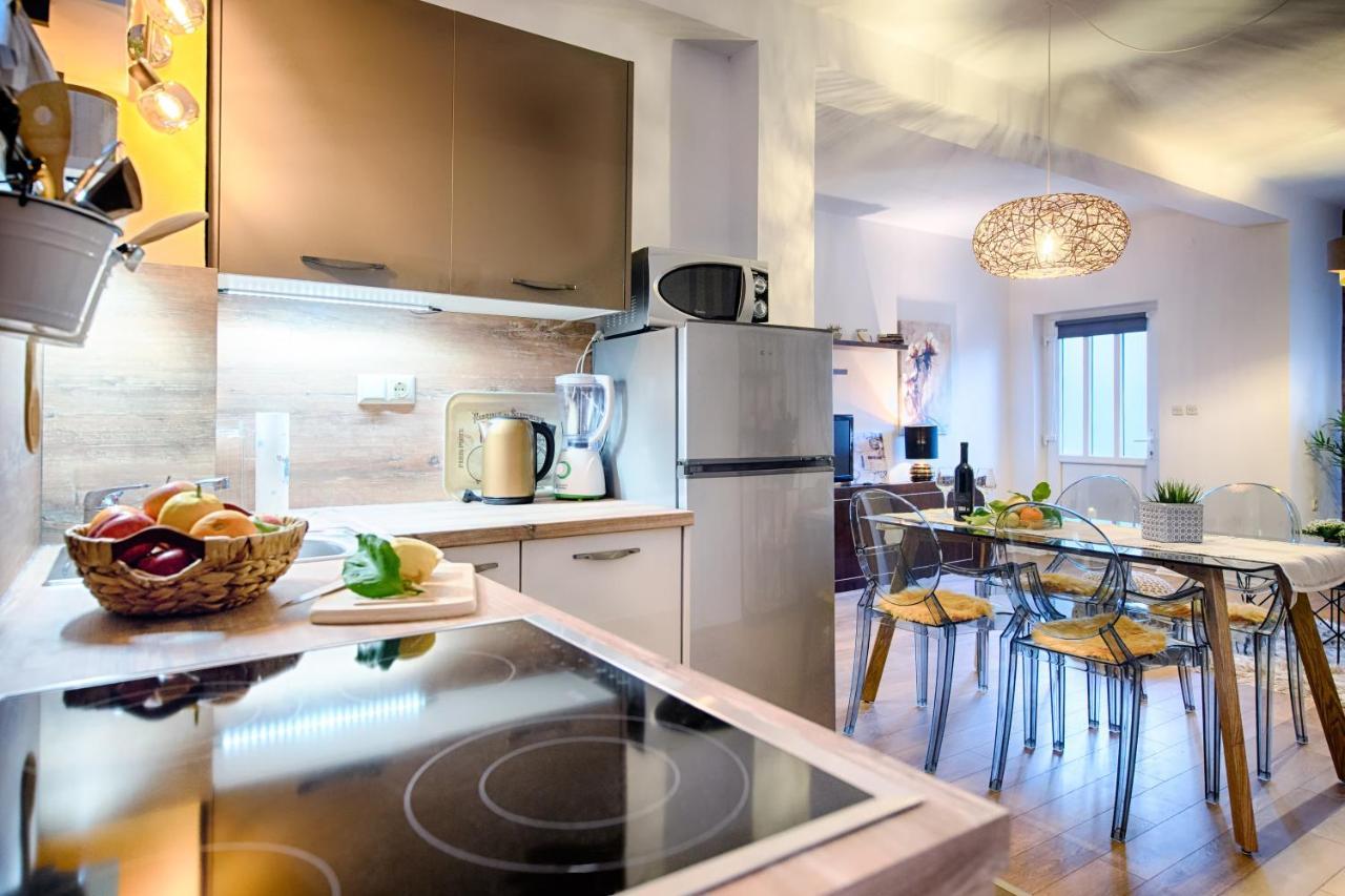 Apartments Dubra Komiza Luaran gambar