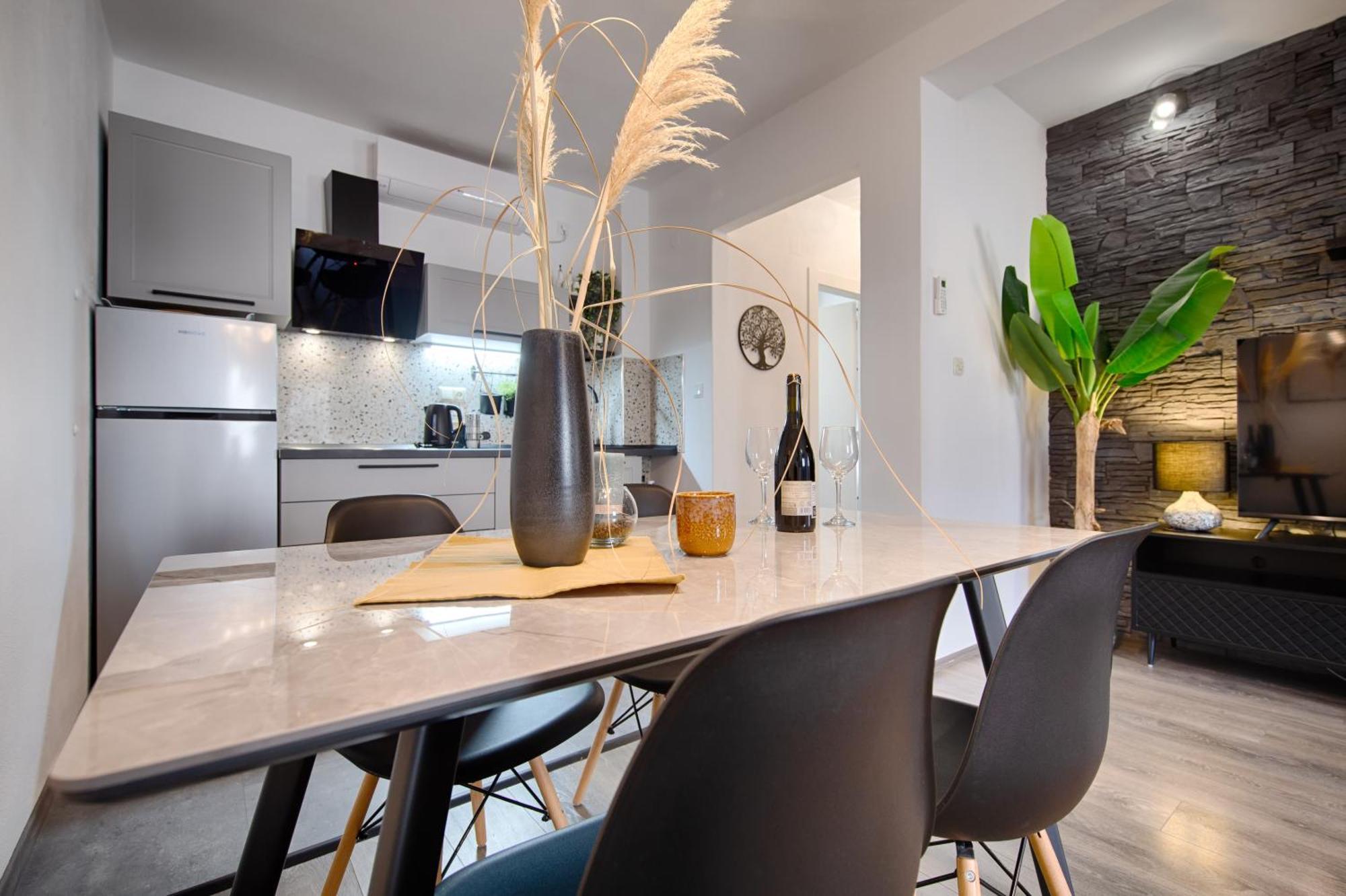 Apartments Dubra Komiza Luaran gambar
